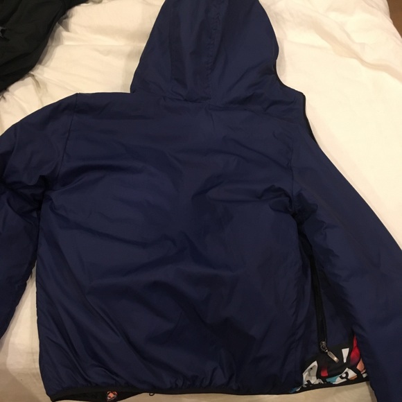 Reversible puffer hoodie - Picture 4 of 4